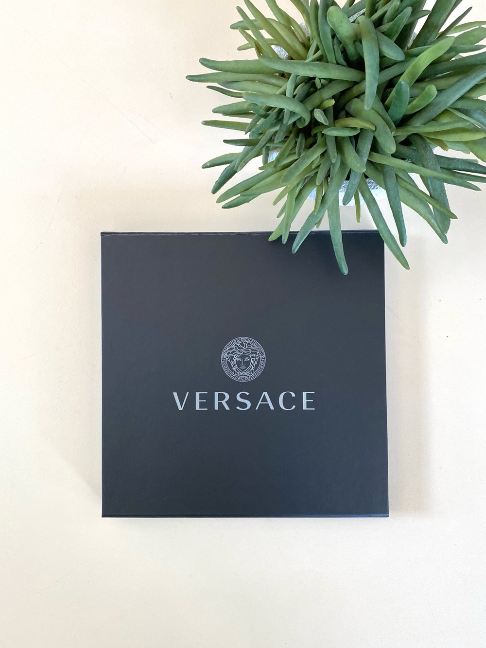 VERSACE - 9x9x1 Gift Box